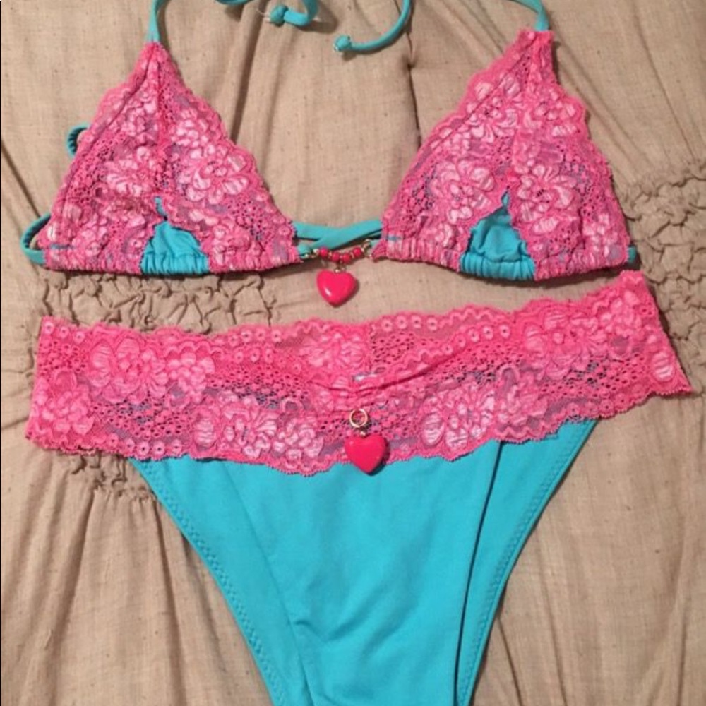 Beach bunny bikini